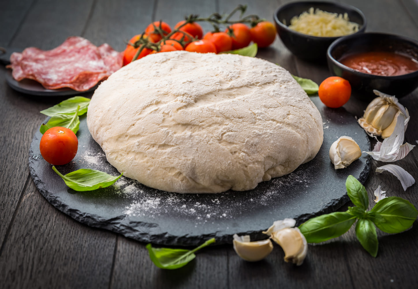 Pâte à pizza : Pourquoi le temps de maturation de 48h change tout ?