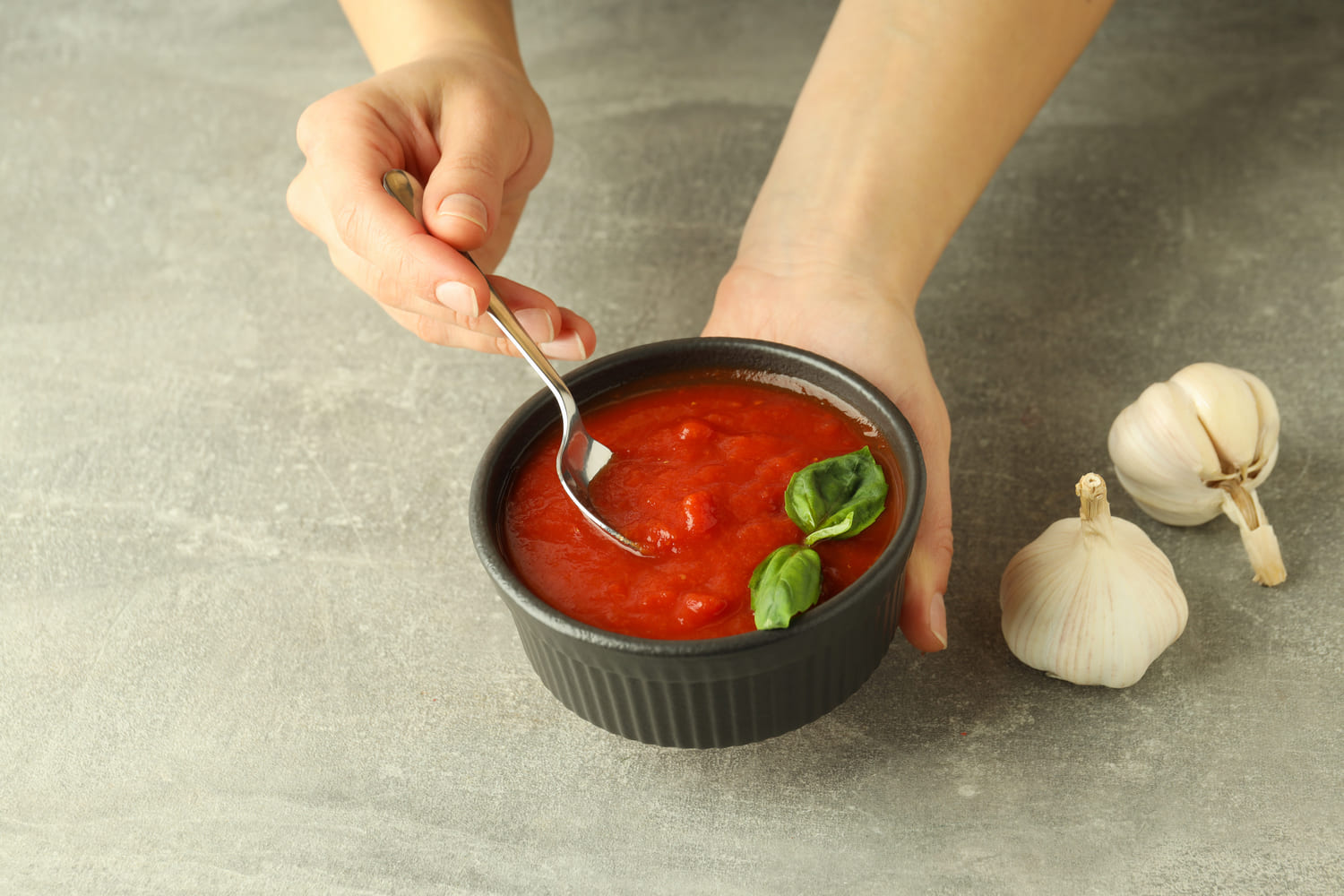 Comment réussir l&rsquo;émulsion parfaite d&rsquo;une sauce pour pâtes ?